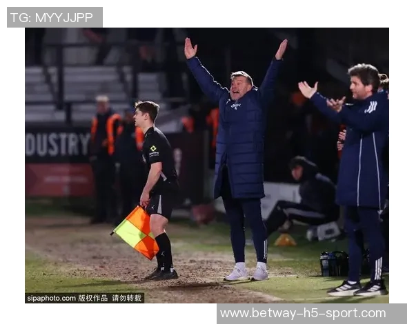 热刺官方宣布召回外租至阿伯丁的20岁中卫多林顿加强球队阵容 热刺官方宣布召回外租至阿伯丁的20岁中卫多林顿加强球队阵容